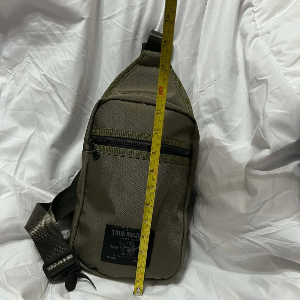 True Religion Sling Crossbody Avery Shoulder‎ Bag| Olive Color | New With Tag